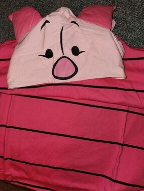 Winnie The Pooh- Piglet- Hooded Short-Sleeve Stripe Top